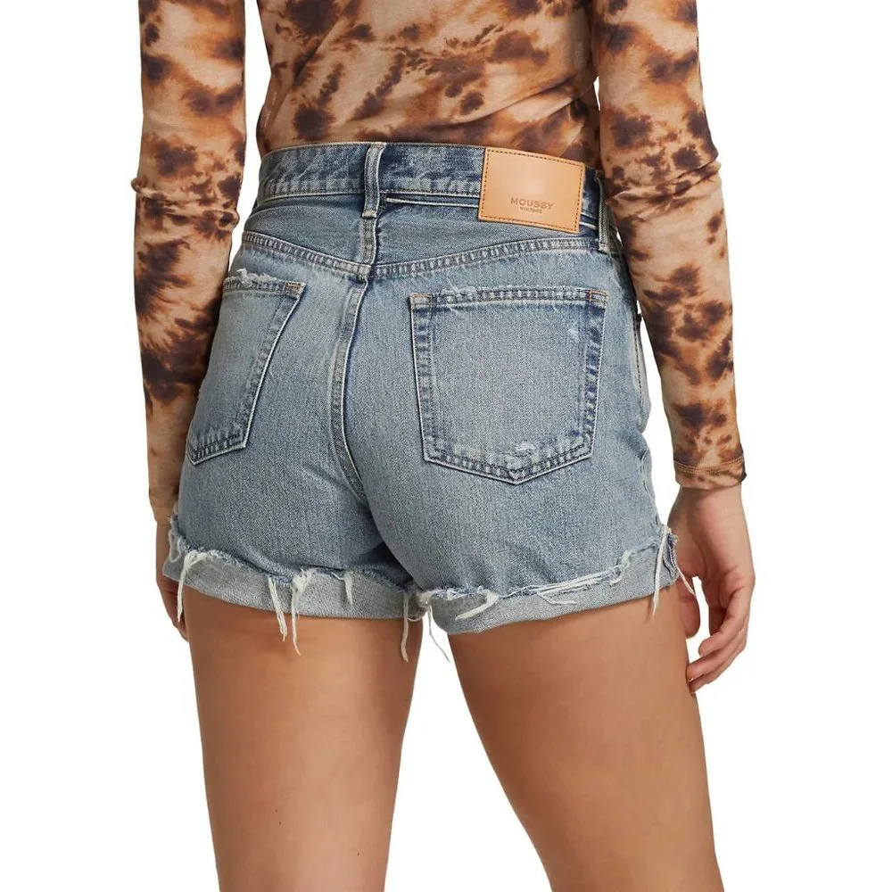 NEW Moussy Vintage Women's Size 28 (4-6) Upland Distressed Denim Shorts, NWT - Picture 4 of 7